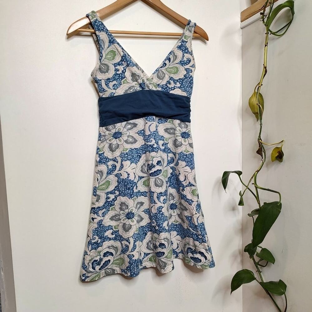 Patagonia Floral Blue Margot Dress in Medjool Deep Space Size Small